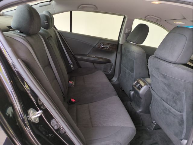 HONDA ACCORD HYBRID 2013 Image 31