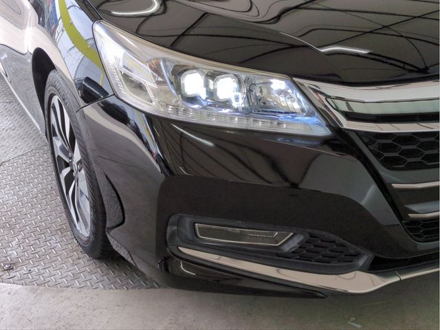 HONDA ACCORD HYBRID 2013 Image 31