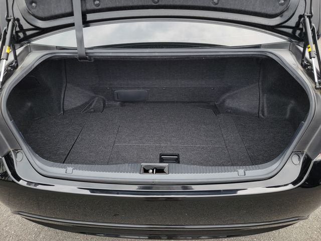 TOYOTA CROWN SEDAN HYBRID 2015 Image 31