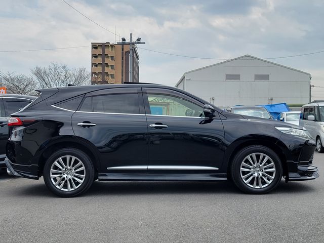 TOYOTA HARRIER 2WD 2019 Image 31