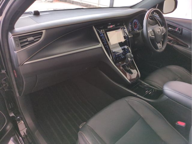 TOYOTA HARRIER 4WD 2015 Image 31