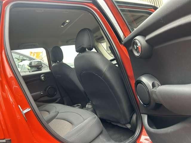 BMW MINI COOPER D 5DOOR 2019 Image 31