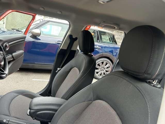 BMW MINI COOPER D 5DOOR 2019 Image 31