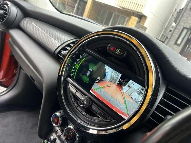 BMW MINI COOPER D 5DOOR 2019 Image 31