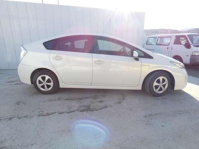 TOYOTA PRIUS 2013 Image 31