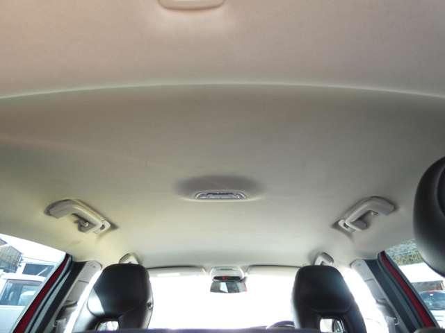 VOLVO V40 2013 Image 31