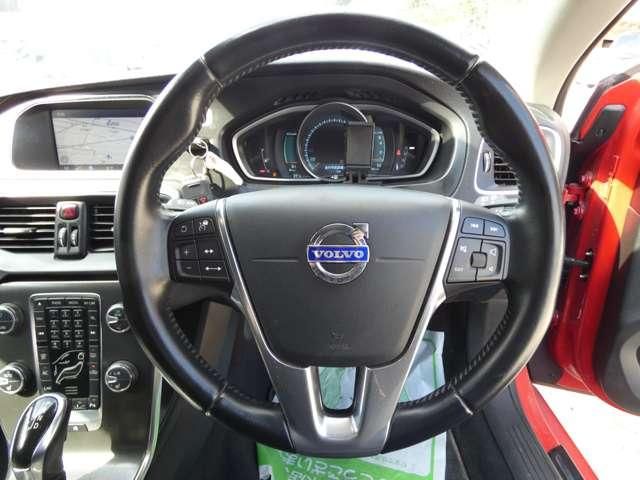 VOLVO V40 2013 Image 31