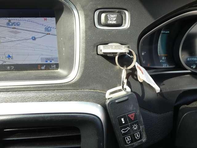 VOLVO V40 2013 Image 31