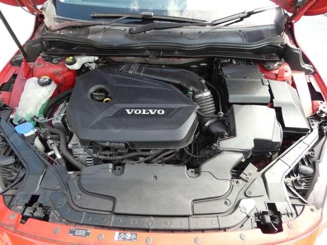 VOLVO V40 2013 Image 31