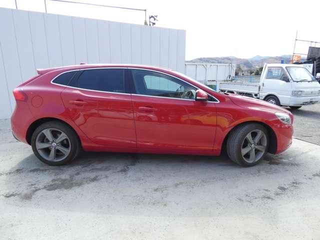 VOLVO V40 2013 Image 31