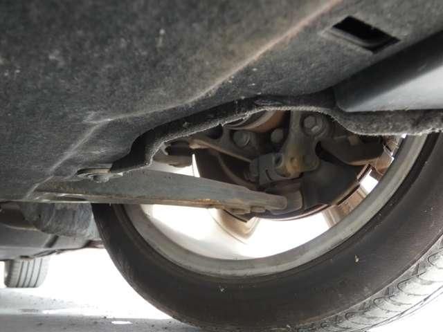 VOLVO V40 2013 Image 31