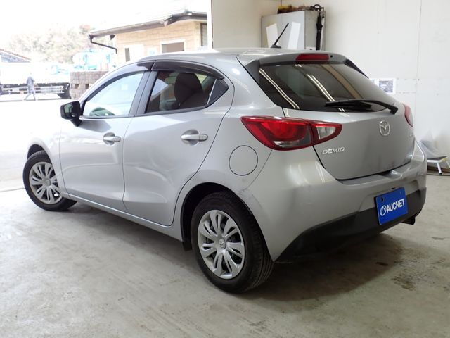 MAZDA DEMIO 2016 Image 31