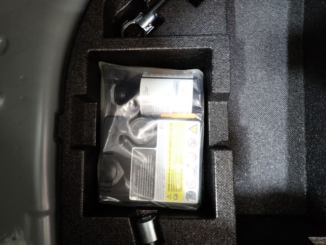 MAZDA DEMIO 2016 Image 31