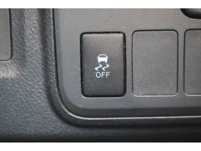 TOYOTA WISH 4WD 2010 Image 31