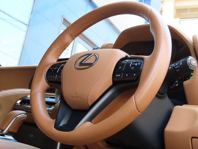 TOYOTA LEXUS LC500 2023 Image 31