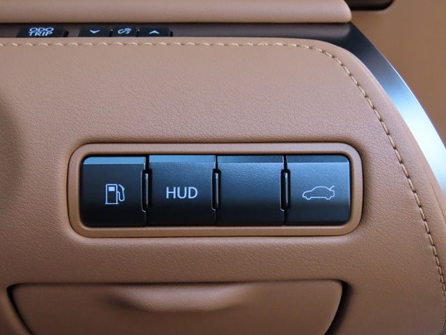 TOYOTA LEXUS LC500 2023 Image 31