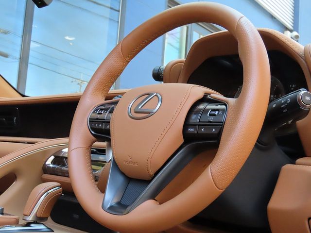 TOYOTA LEXUS LC500 CONVERTI 2023 Image 31