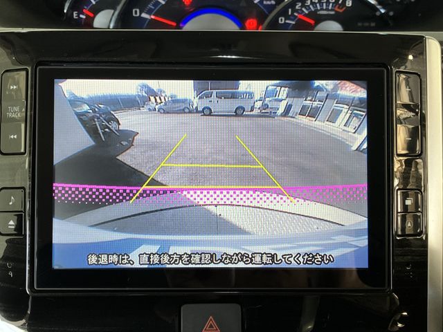 DAIHATSU TANTO CUSTOM 2015 Image 31