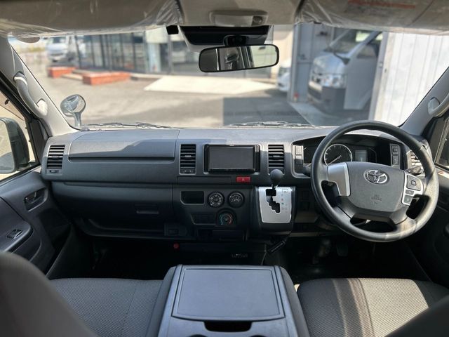 TOYOTA HIACE VAN 1.15T 2WD 2023 Image 31