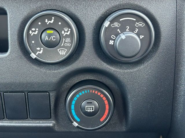 TOYOTA HIACE VAN 1.15T 2WD 2023 Image 31