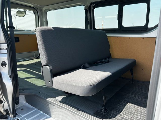 TOYOTA HIACE VAN 1.15T 2WD 2023 Image 31