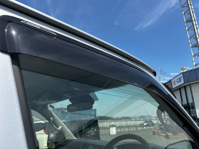 TOYOTA HIACE VAN 1.15T 2WD 2023 Image 31