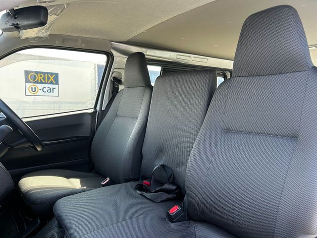 TOYOTA HIACE VAN 1.15T 2WD 2023 Image 31