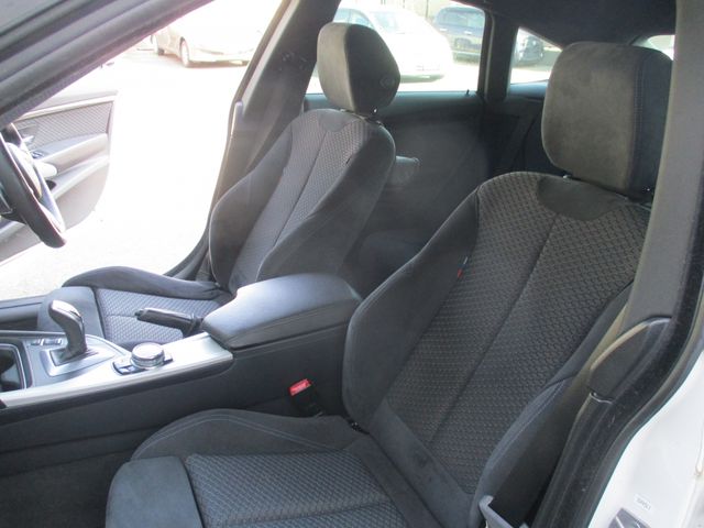 BMW 3SERIES GRAN TUR 2015 Image 31