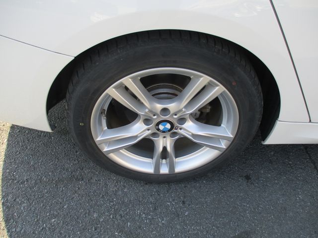 BMW 3SERIES GRAN TUR 2015 Image 31