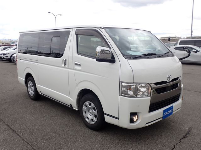 TOYOTA HIACE VAN 2WD 2022 Image 31