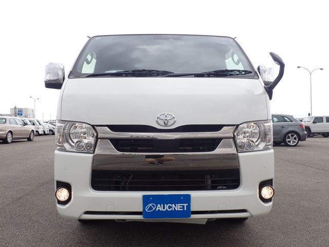 TOYOTA HIACE VAN 2WD 2022 Image 31