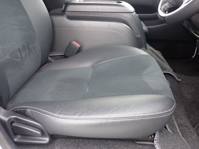 TOYOTA HIACE VAN 2WD 2022 Image 31