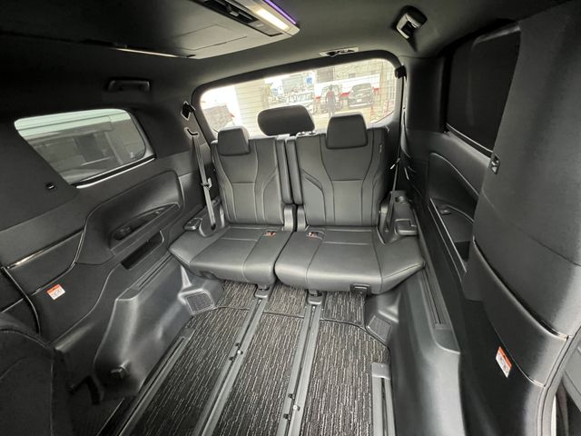 TOYOTA ALPHARD HYBRID 2025 Image 31