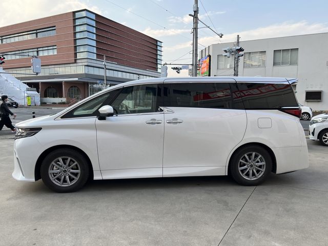 TOYOTA ALPHARD HYBRID 2025 Image 31