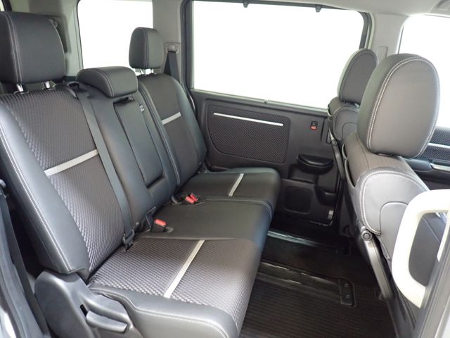 HONDA STEPWAGON SPADA 2015 Image 31