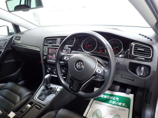 VOLKSWAGEN GOLF VARI 2015 Image 31
