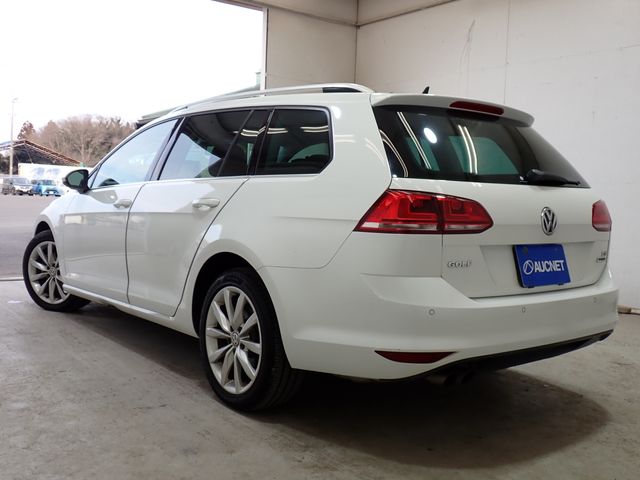 VOLKSWAGEN GOLF VARI 2015 Image 31