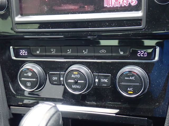 VOLKSWAGEN GOLF VARI 2015 Image 31