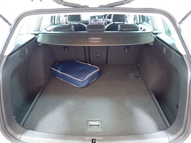 VOLKSWAGEN GOLF VARI 2015 Image 31