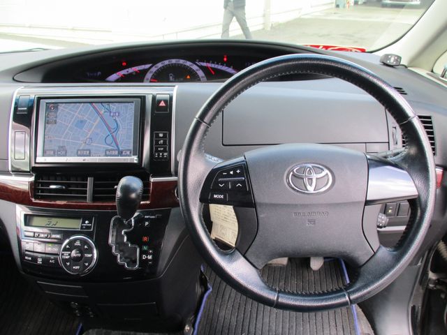 TOYOTA ESTIMA 2013 Image 31