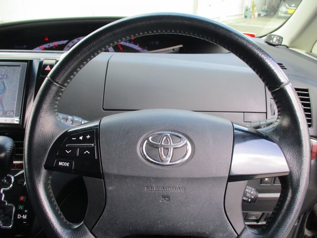 TOYOTA ESTIMA 2013 Image 31