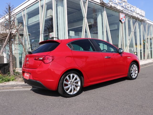 ALFAROMEO GIULIETTA 2013 Image 31