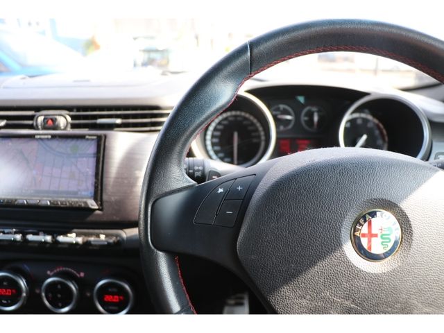 ALFAROMEO GIULIETTA 2013 Image 31