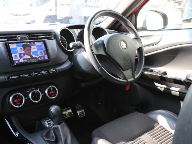 ALFAROMEO GIULIETTA 2013 Image 31