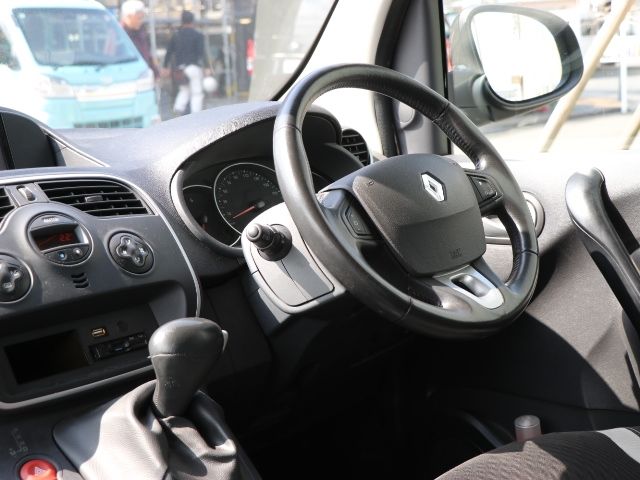 RENAULT KANGOO 2016 Image 31