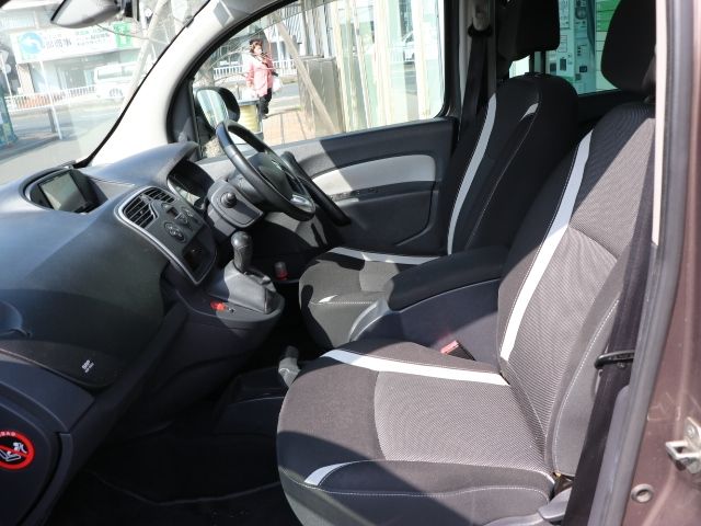 RENAULT KANGOO 2016 Image 31