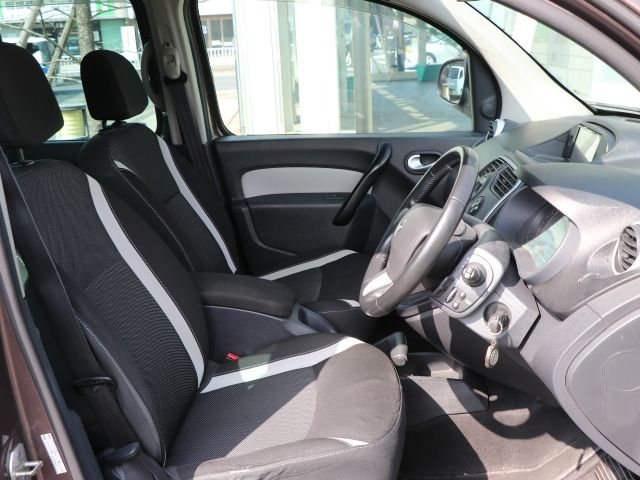 RENAULT KANGOO 2016 Image 31