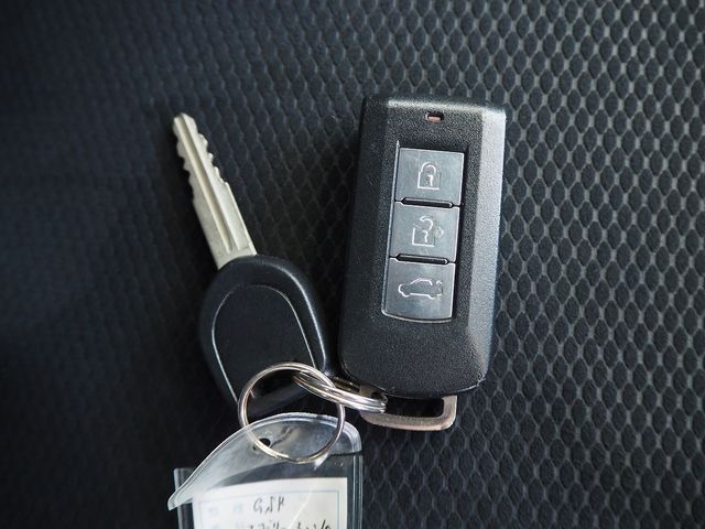 MITSUBISHI LANCER  4WD 2008 Image 31