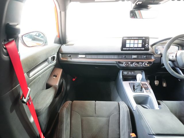 HONDA CIVIC HATCHBACK 2025 Image 31