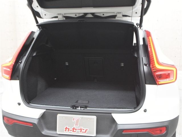 VOLVO XC40 2020 Image 31